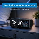 Wake-up Lampe | Digital LED Vækkeur M. belysning, FM-radio - genopladelig - DELUXECOVERS.DK