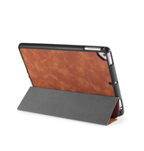 iPad 6 | iPad 6 - 9.7" - DG.MING™ Trifold Læder Cover m. Stander - Brun - DELUXECOVERS.DK