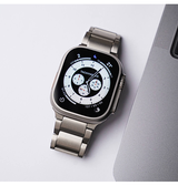 Apple Watch 38mm | Apple Watch (38/40/SE/41mm) - L'Empiri™ X37 Ægte Titanium Rem - Natural - DELUXECOVERS.DK