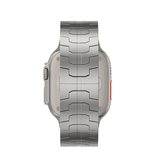 Apple Watch 38mm | Apple Watch (38/40/SE/41/42mm) - L'Empiri™ X36 Ægte Titanium Rem - Sølv - DELUXECOVERS.DK