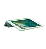 iPad 7/8/9 | iPad 10.2" 7/8/9 (2019/2020/2021) - SoftHue™ Silikone Tri-Fold Cover - Lysegrøn - DELUXECOVERS.DK