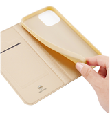 iPhone 14 Max | iPhone 14 Plus - Vanquish Pro Series Flipcover Etui - Guld - DELUXECOVERS.DK