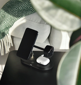 Ladestation / Trådløs oplader | 3-i-1 Trådløs Oplader til Mobil, Apple Watch & Earbuds - 15W - LUX™ - DELUXECOVERS.DK